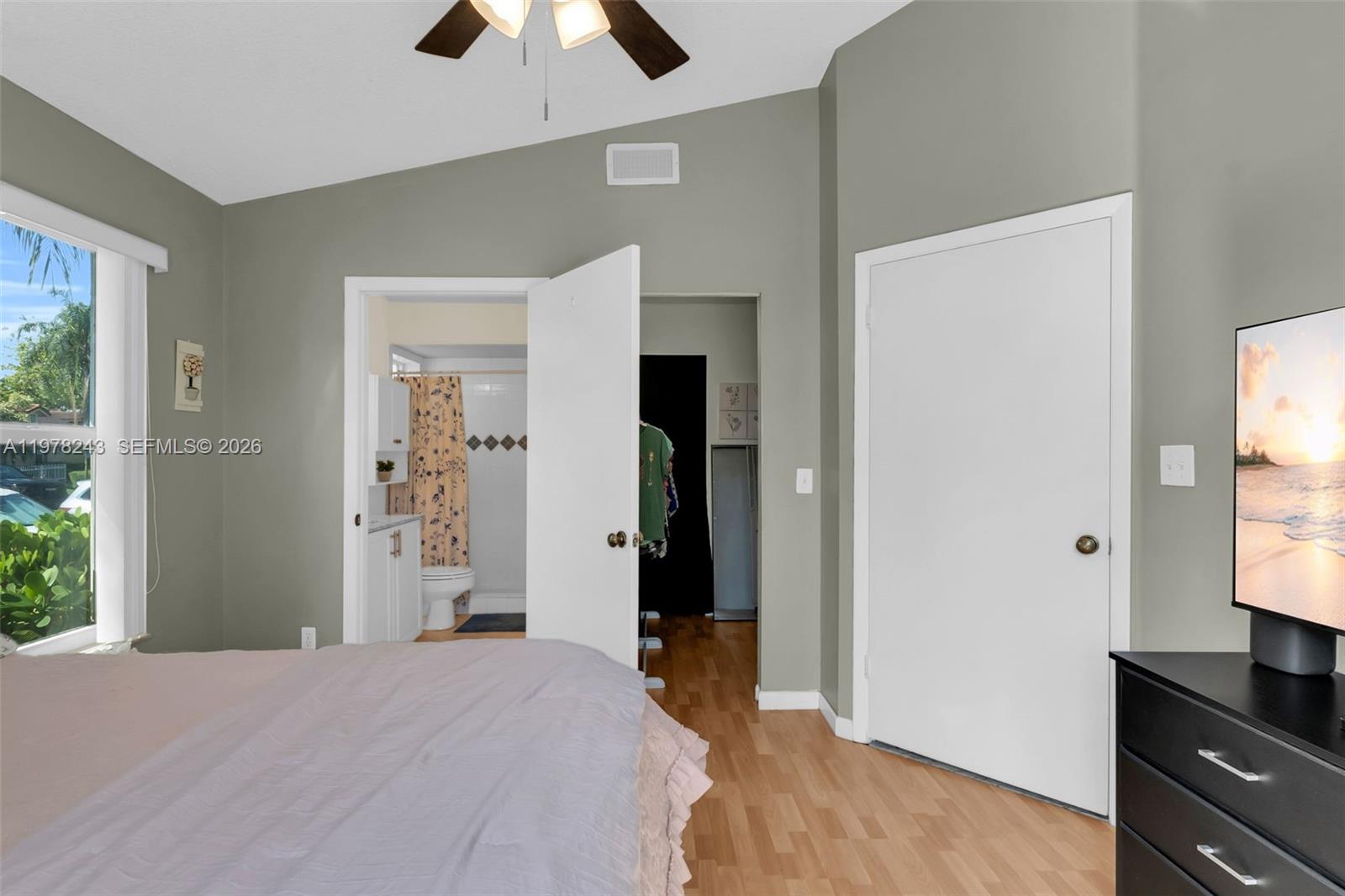 LAKES BY THE BAY SEC 9 AM - Residential