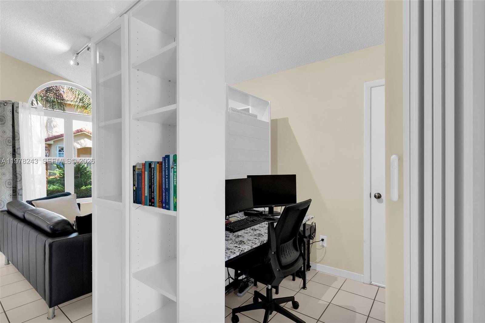 LAKES BY THE BAY SEC 9 AM - Residential