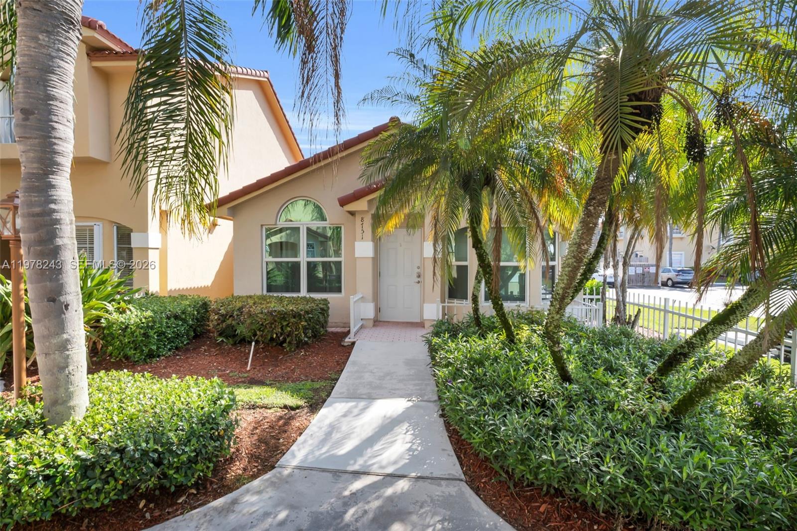 LAKES BY THE BAY SEC 9 AM - Residential