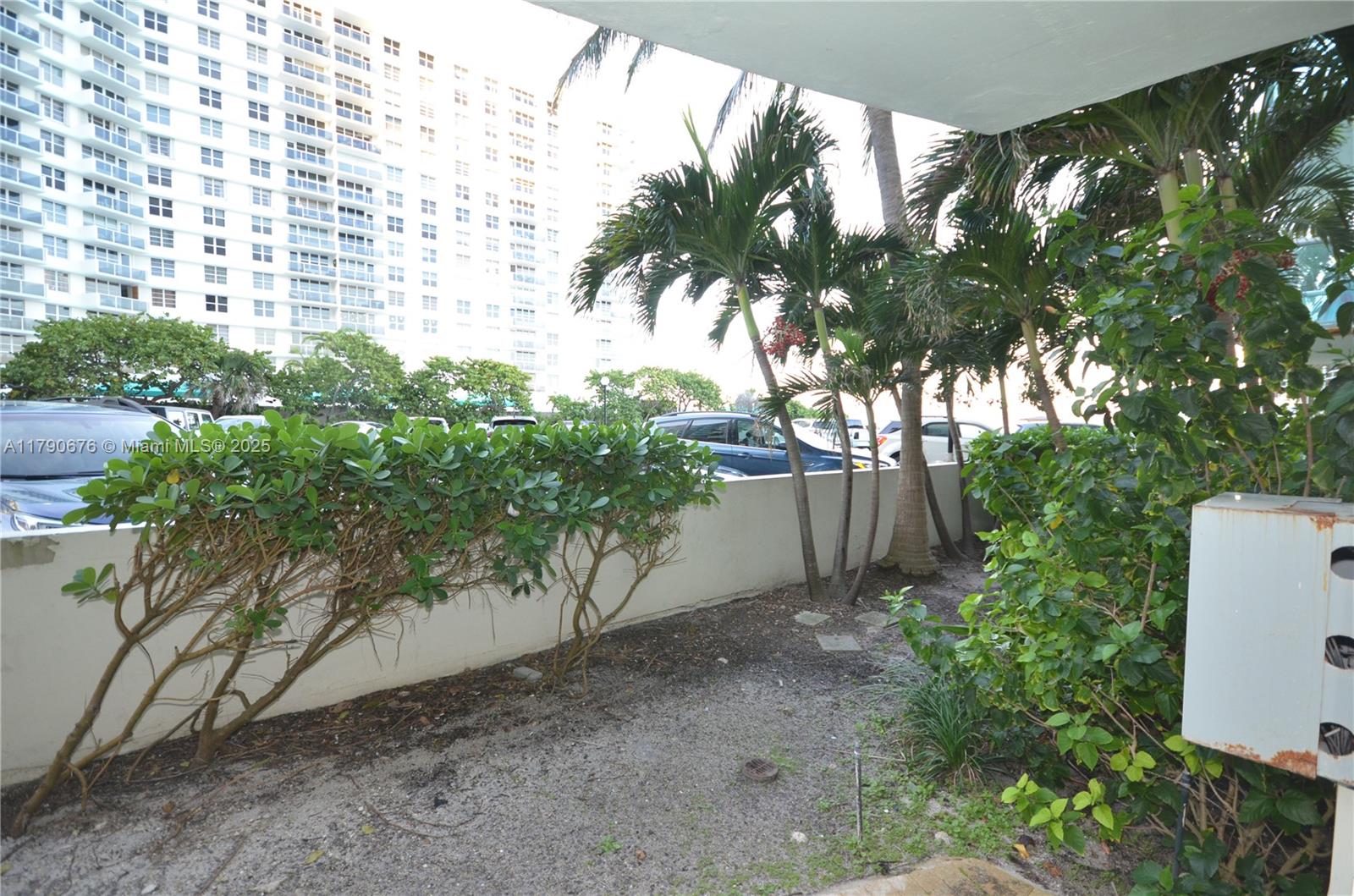 TIDES ON HOLLYWOOD BEACH - Residential Lease