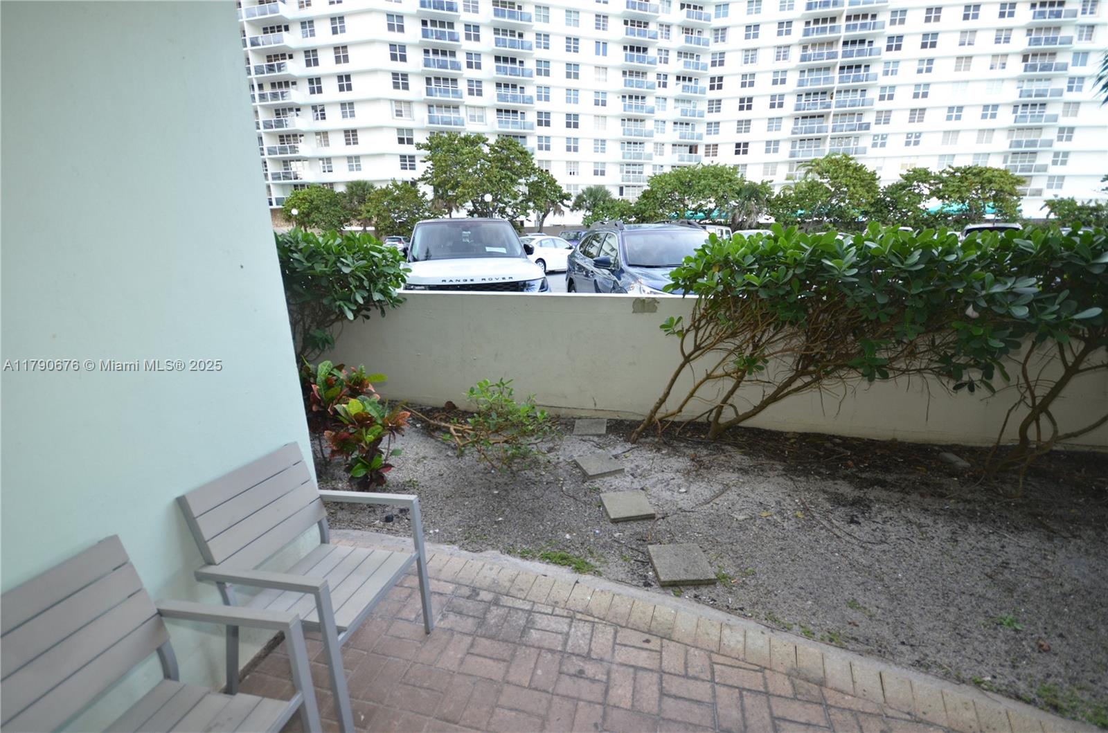 TIDES ON HOLLYWOOD BEACH - Residential Lease