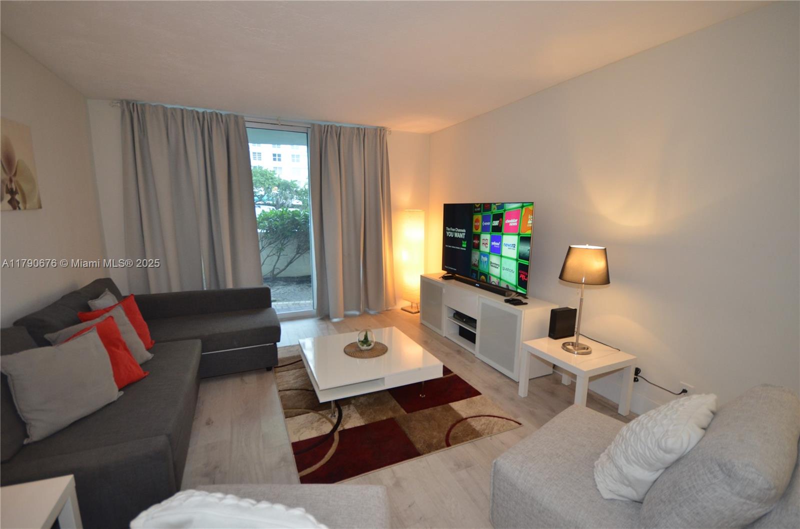 TIDES ON HOLLYWOOD BEACH - Residential Lease