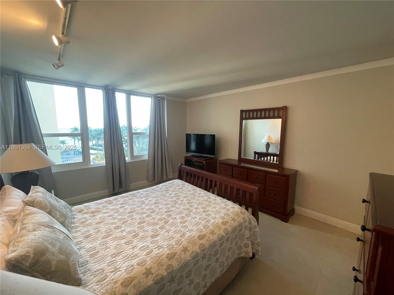 3505 S Ocean Dr 420