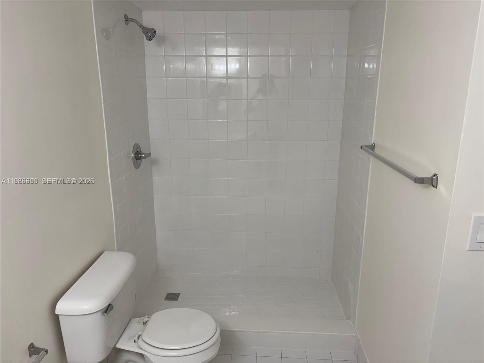 DEVONAIRE CONDO AT PEMBRO - Residential Lease