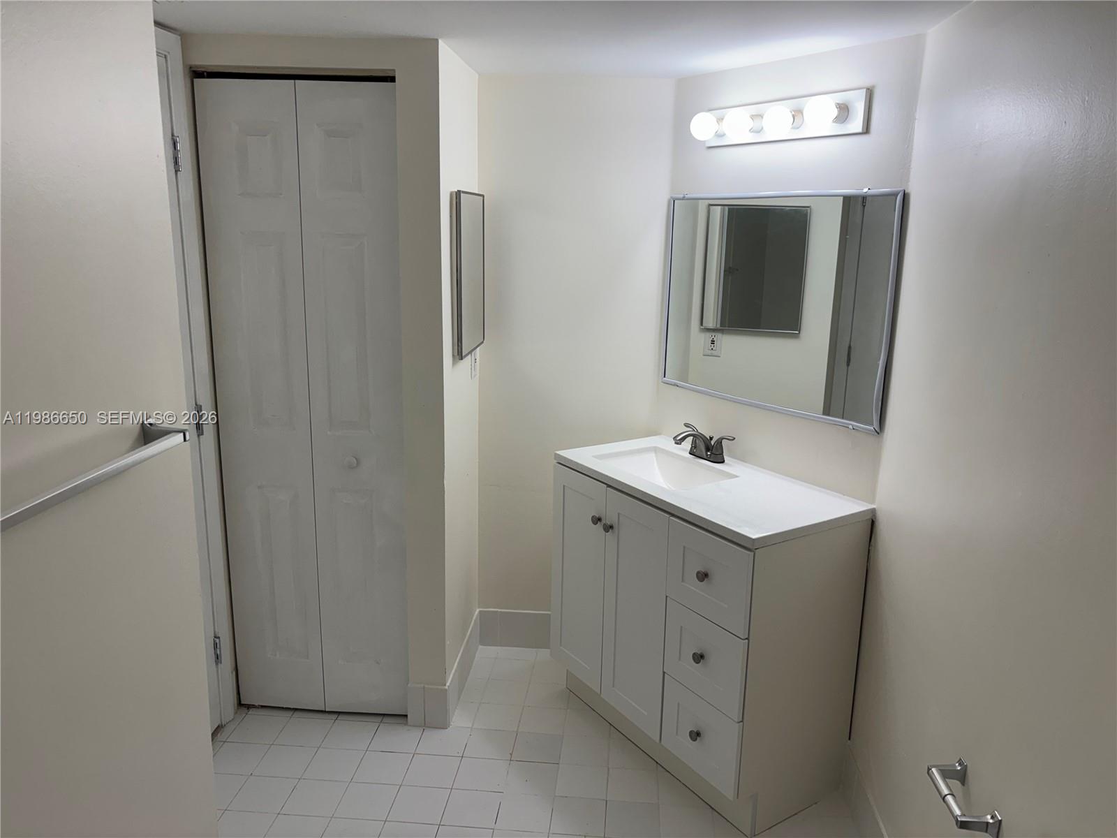 DEVONAIRE CONDO AT PEMBRO - Residential Lease