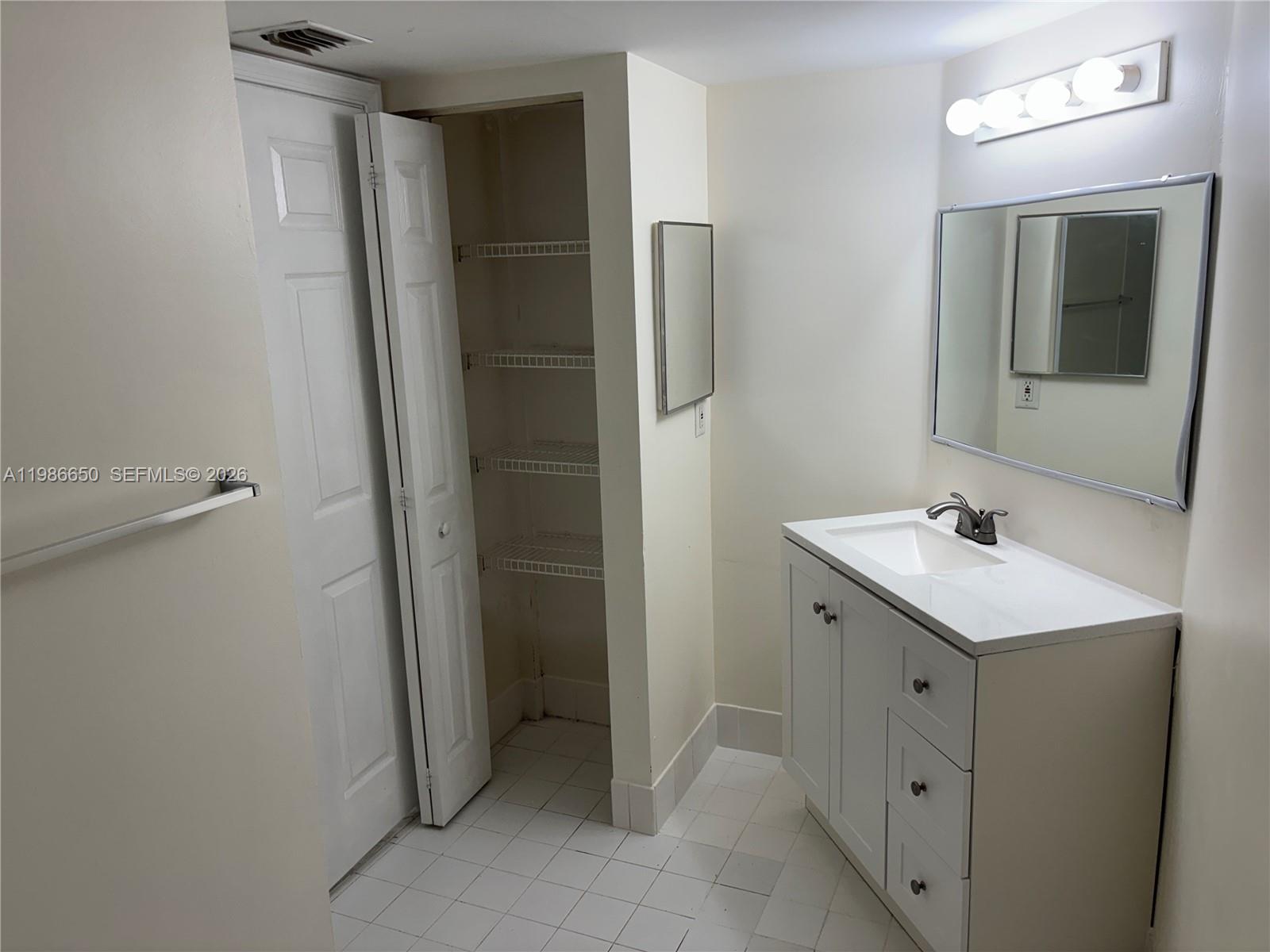 DEVONAIRE CONDO AT PEMBRO - Residential Lease