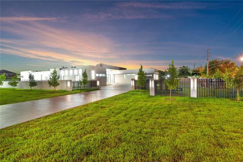 12190 NW 6th St Miami FL 33182