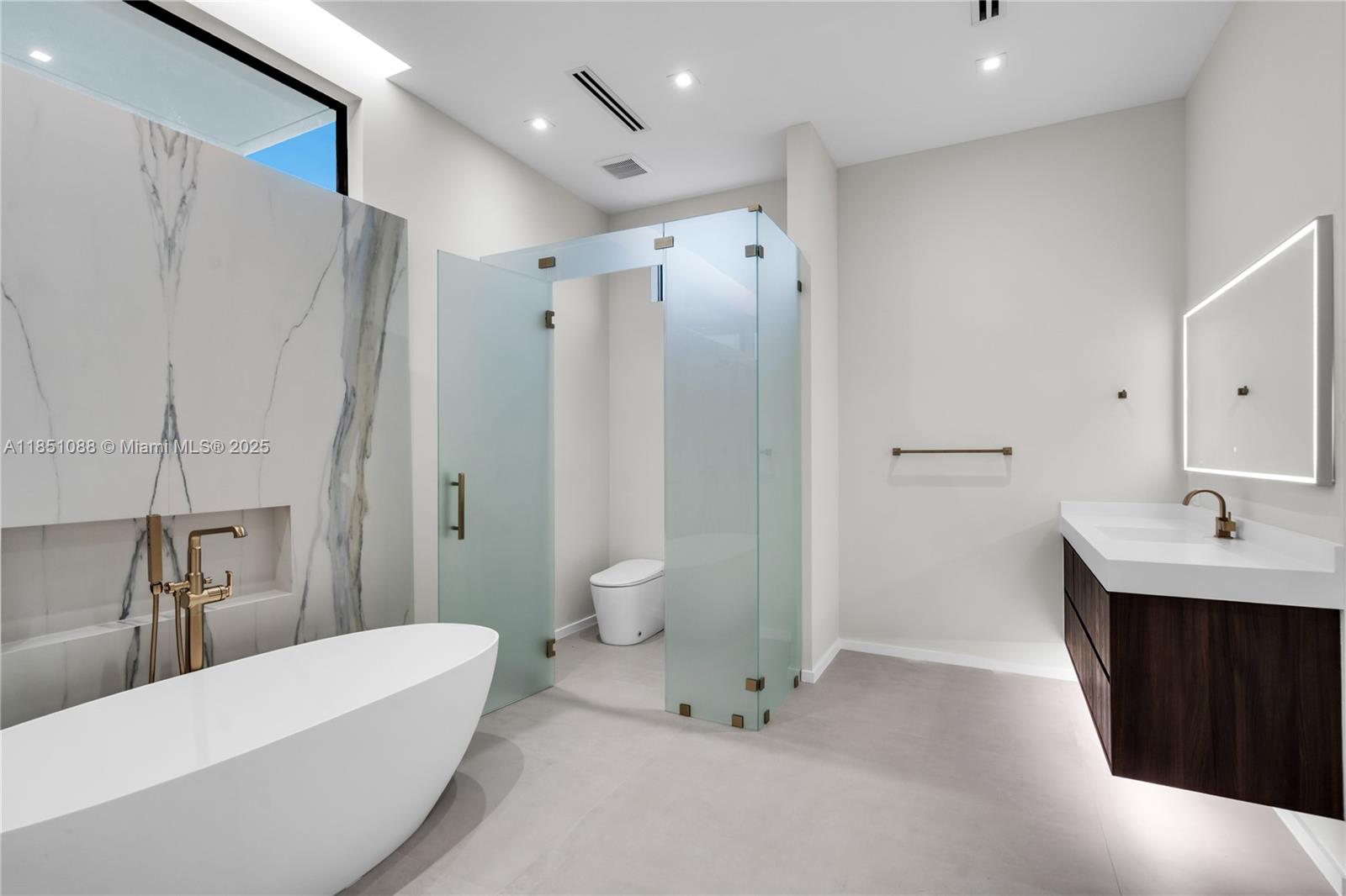 SWEETWATER ESTS SUB - Residential