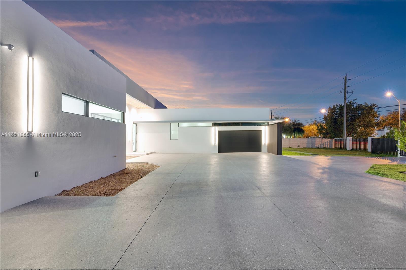 SWEETWATER ESTS SUB - Residential