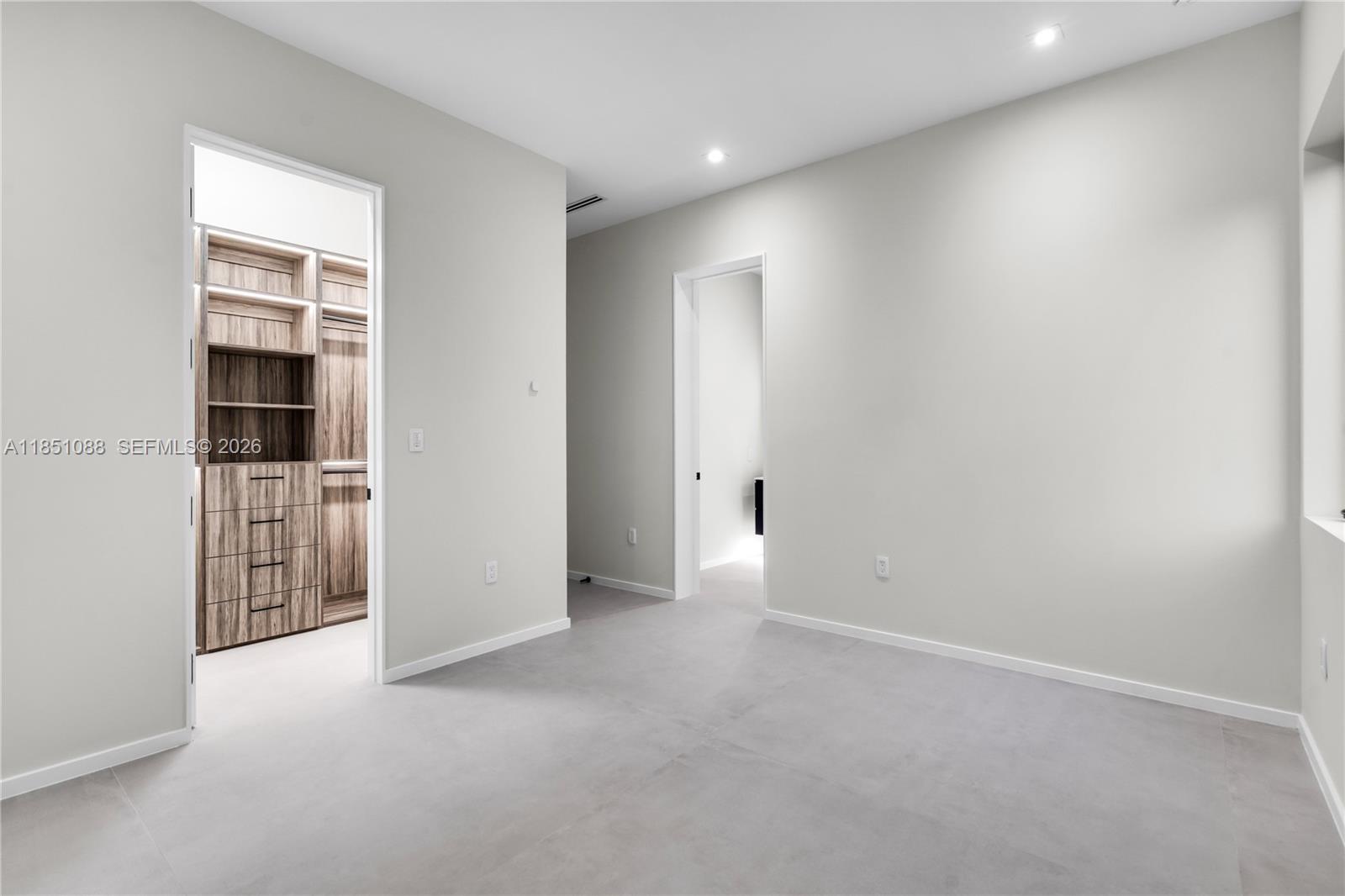 SWEETWATER ESTS SUB - Residential