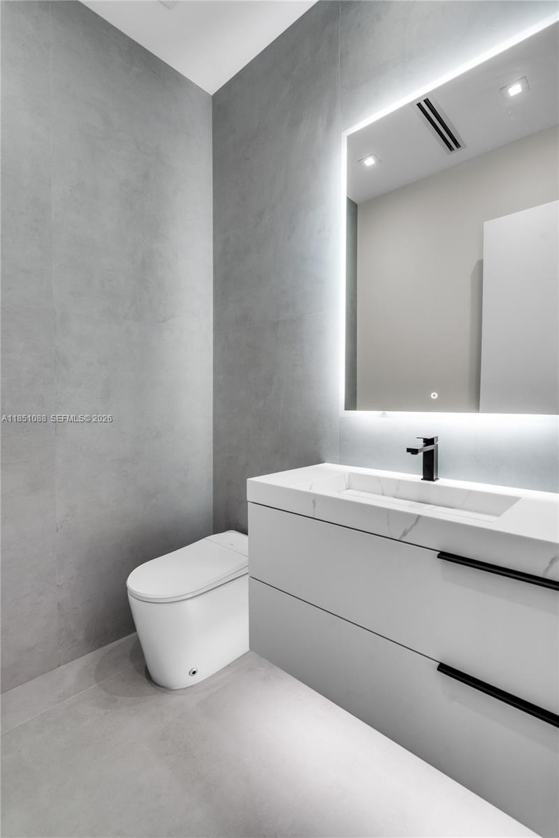 SWEETWATER ESTS SUB - Residential