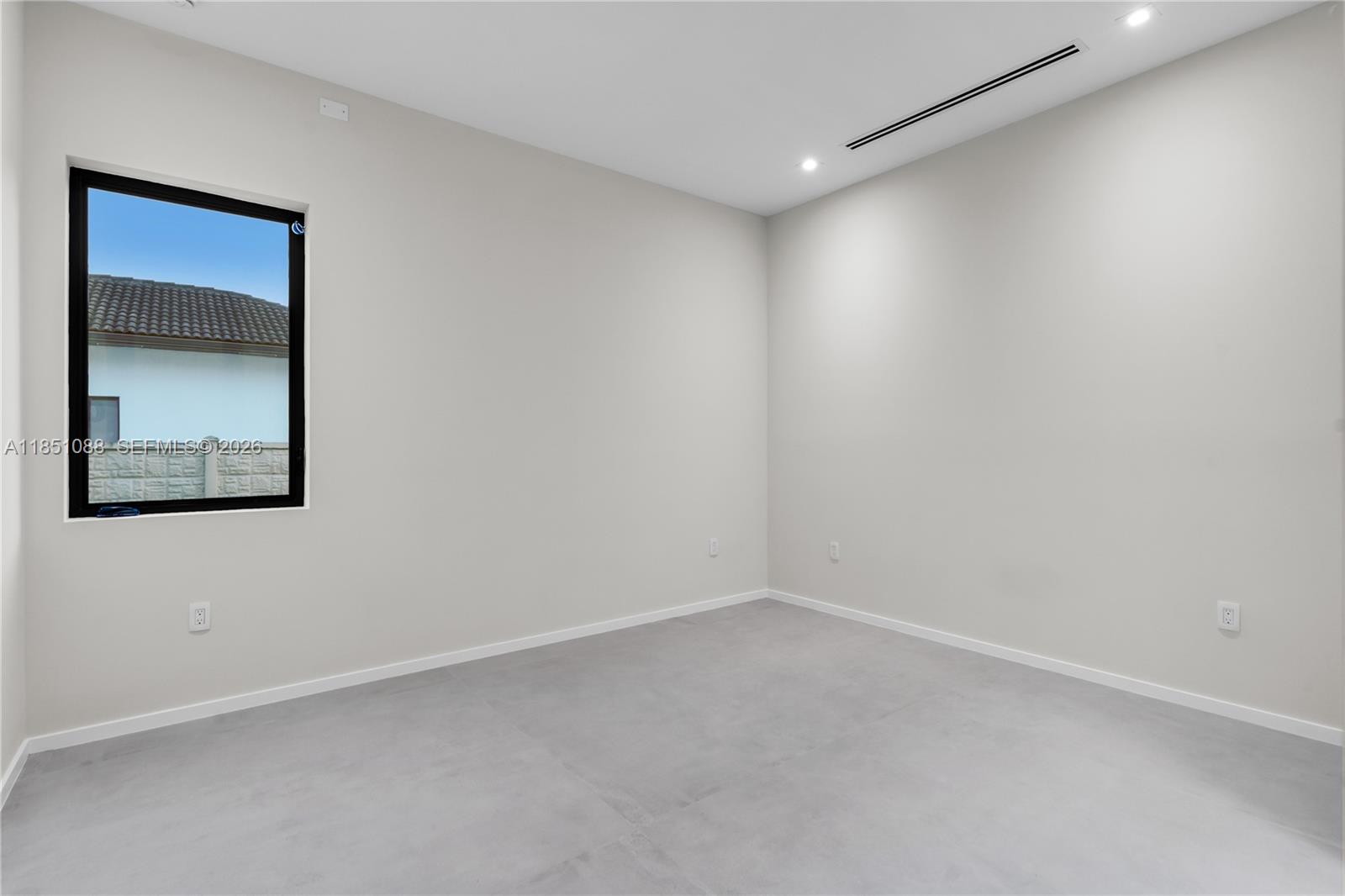 SWEETWATER ESTS SUB - Residential