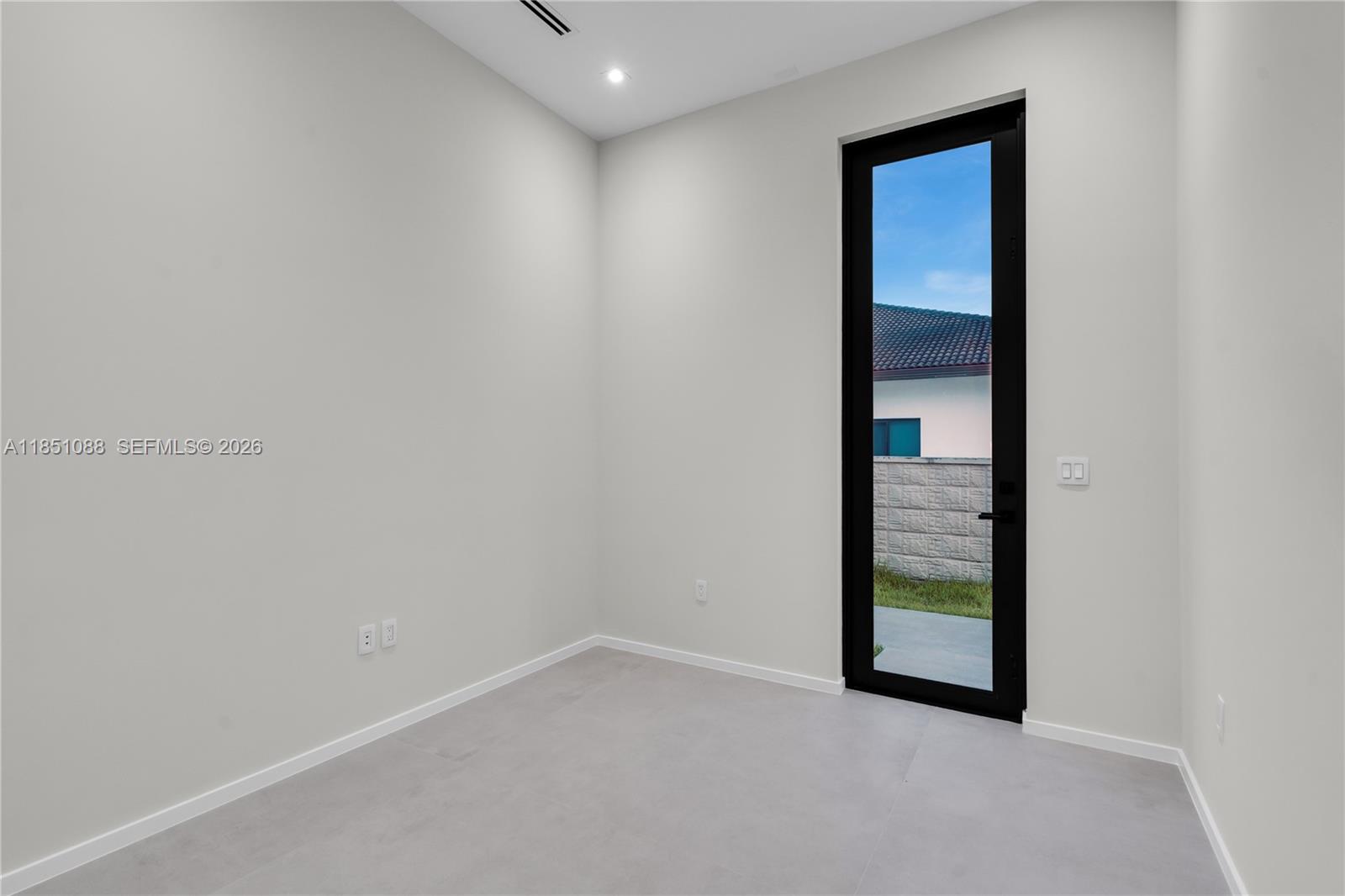 SWEETWATER ESTS SUB - Residential