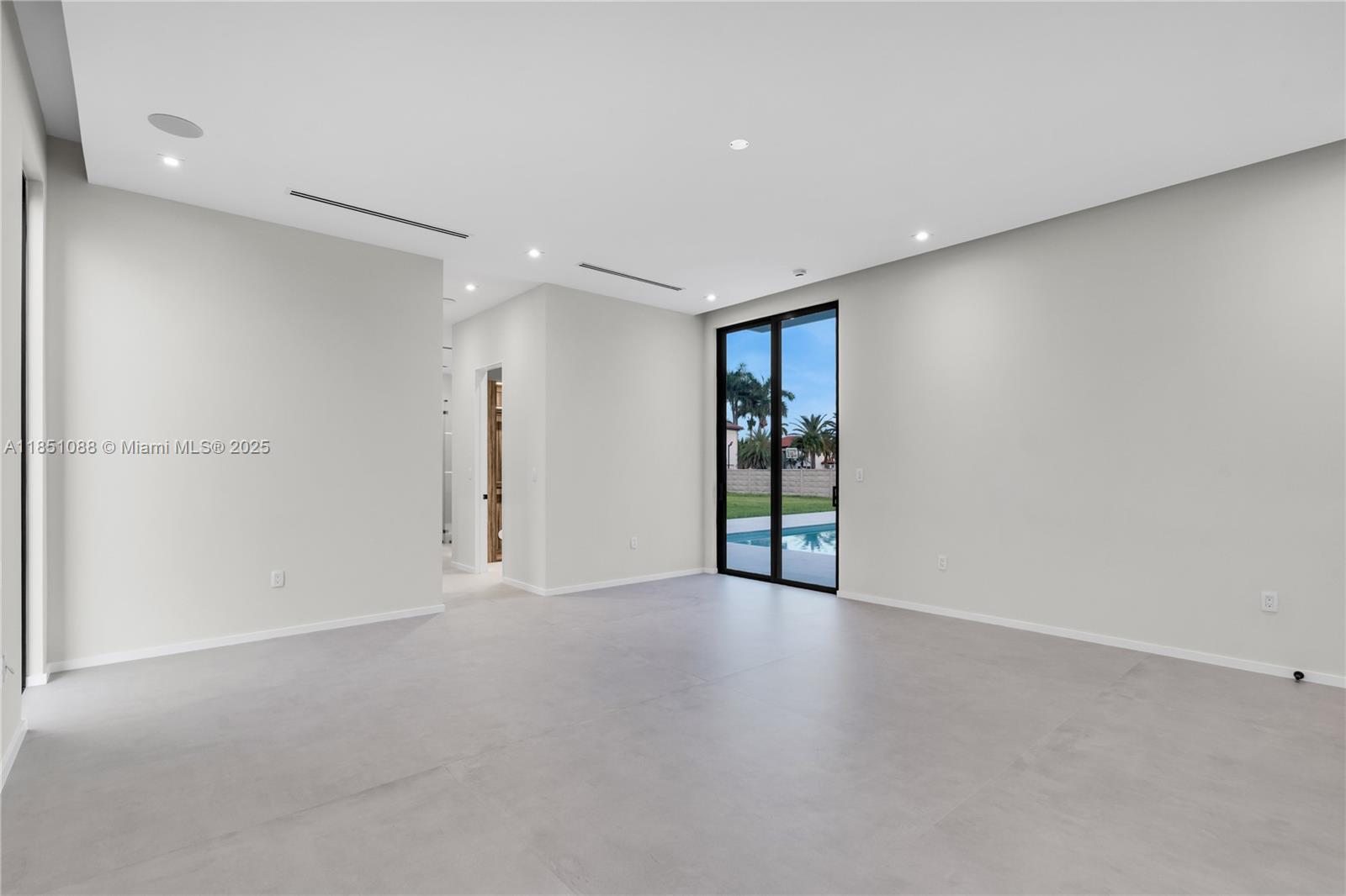 SWEETWATER ESTS SUB - Residential