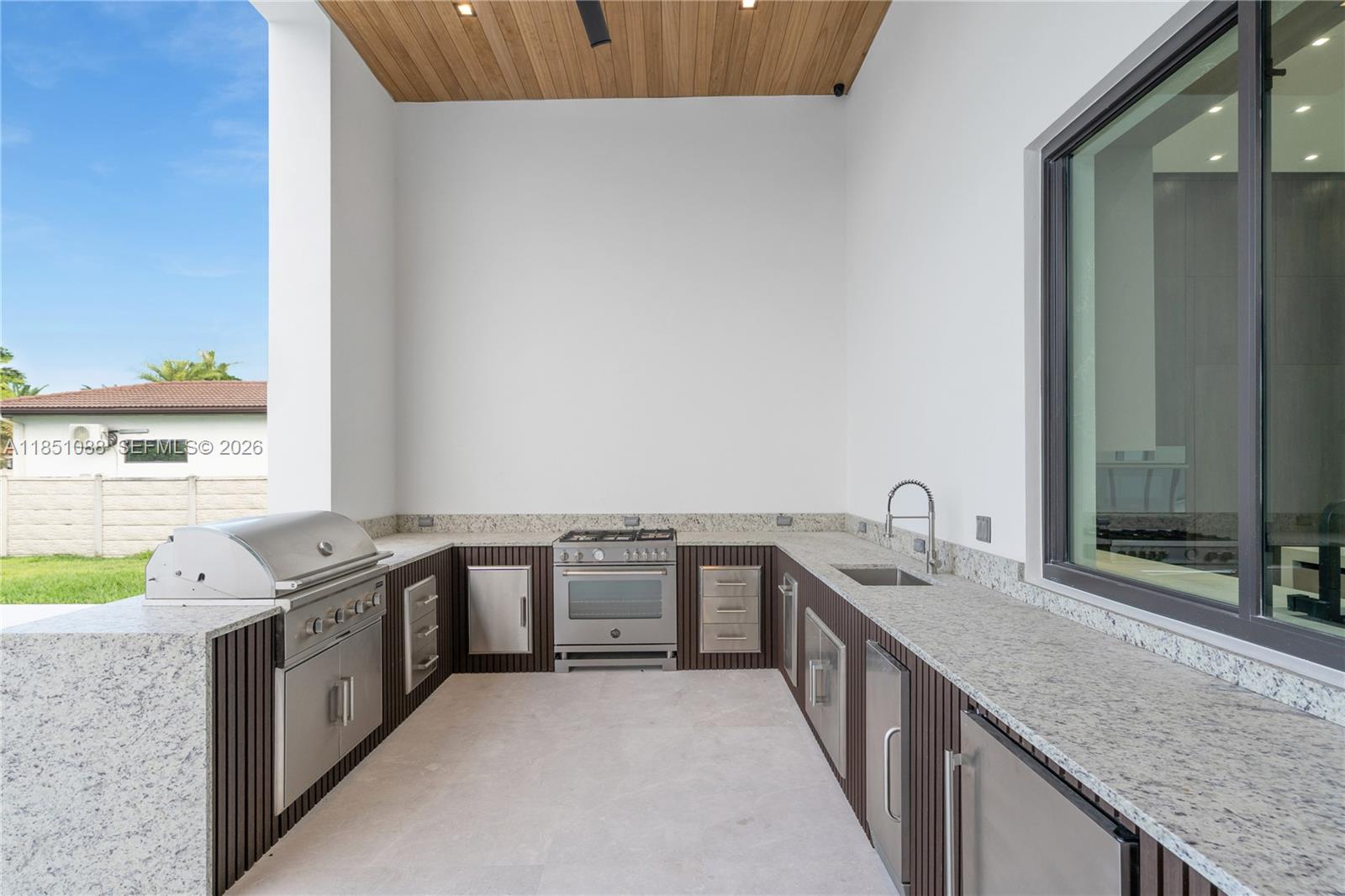 SWEETWATER ESTS SUB - Residential