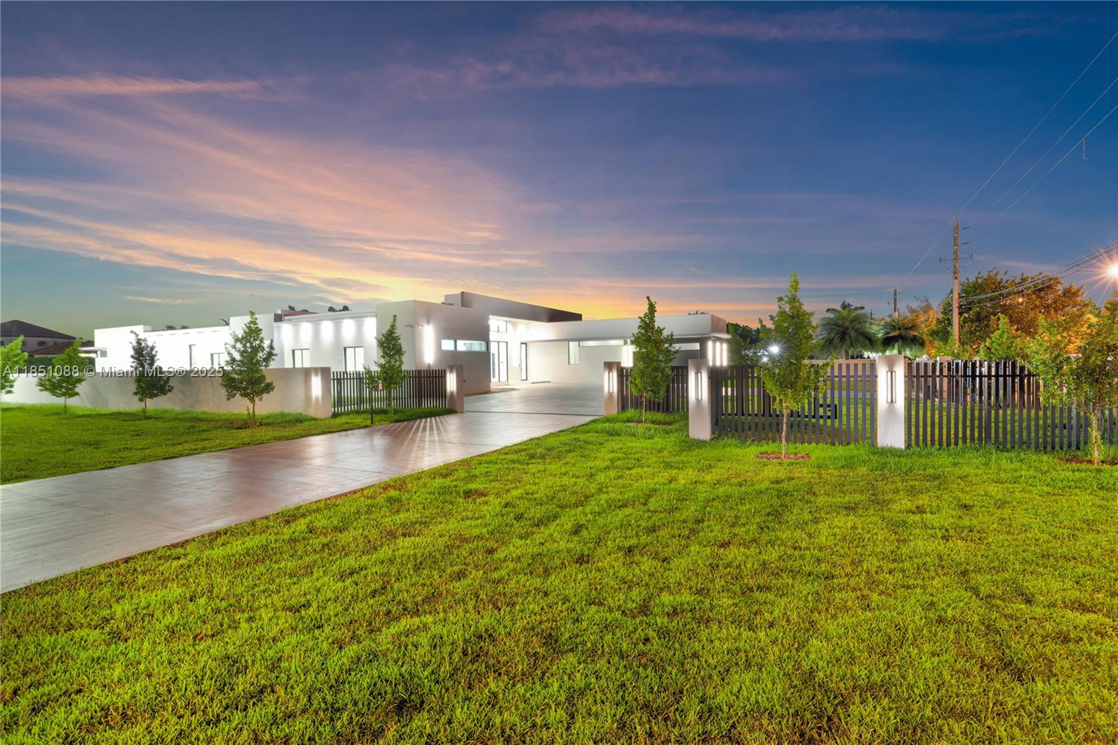 SWEETWATER ESTS SUB - Residential