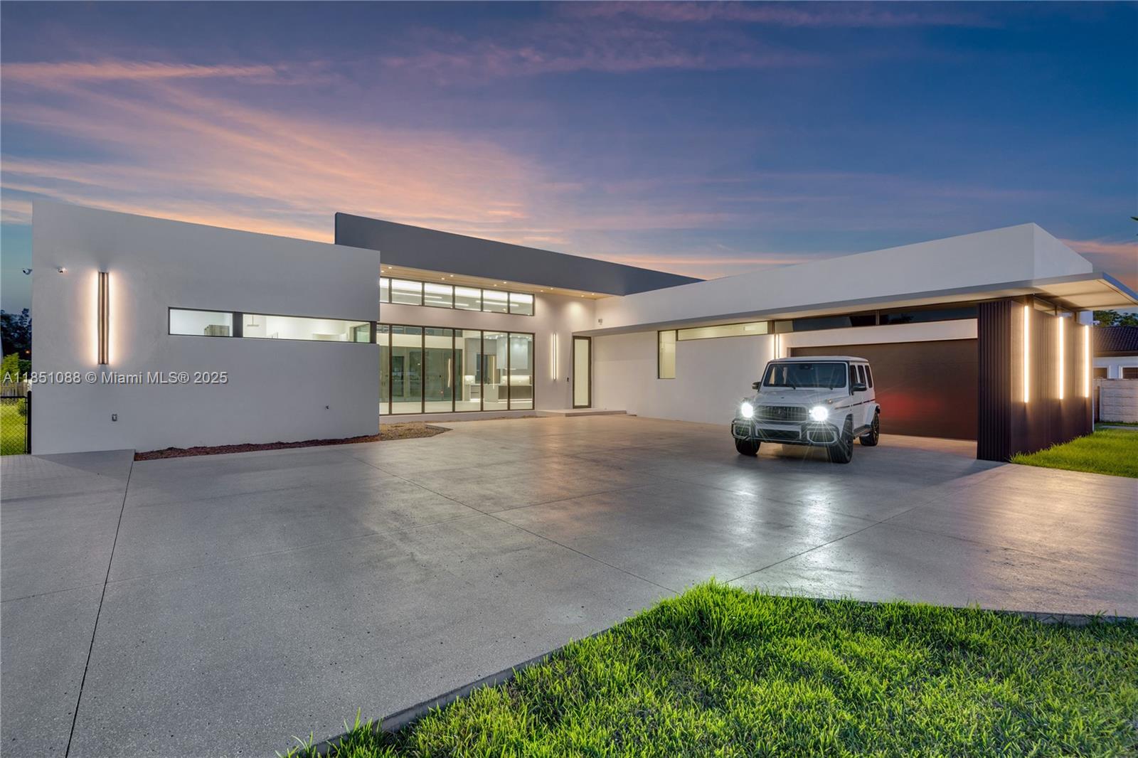 SWEETWATER ESTS SUB - Residential