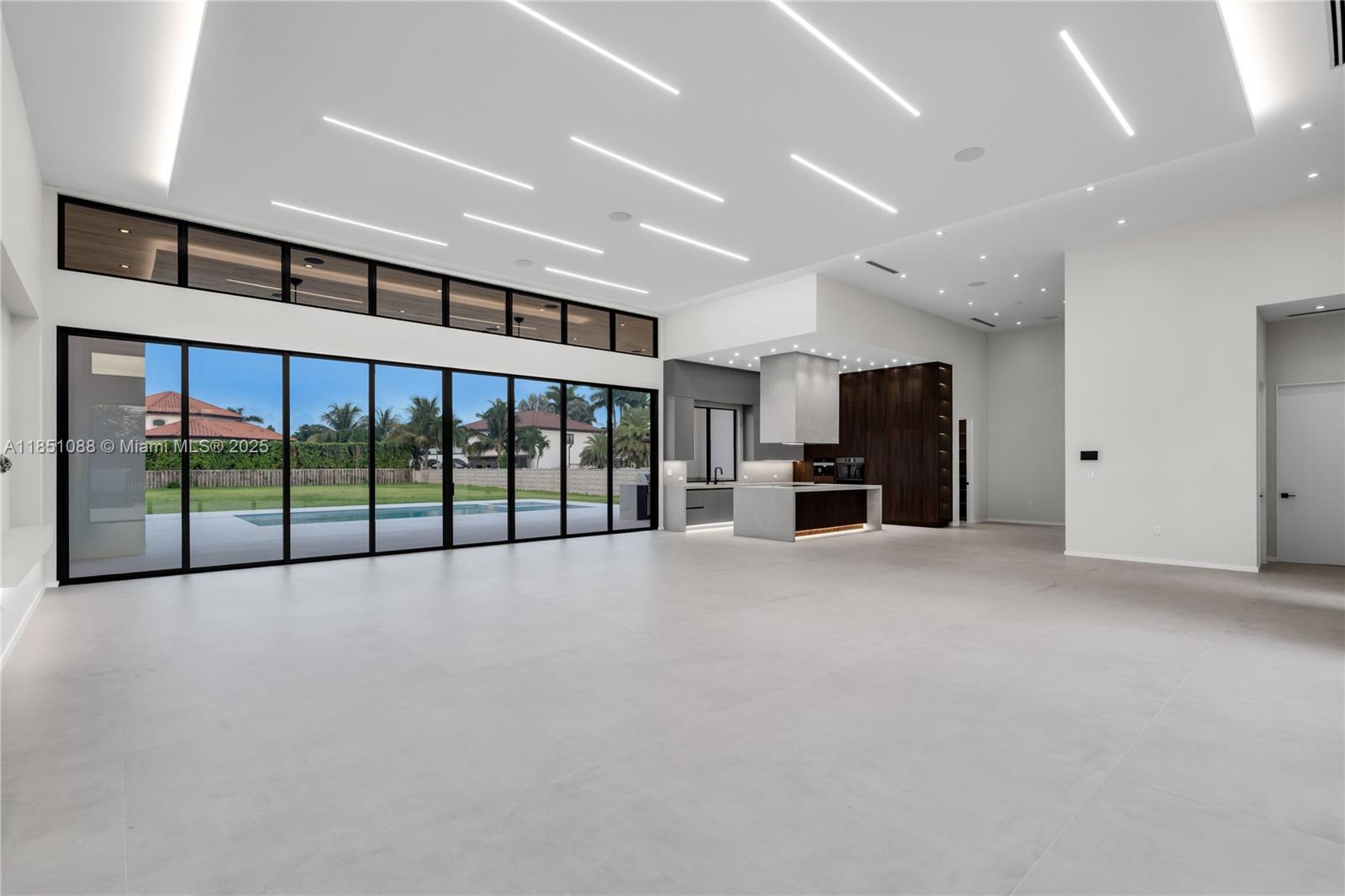 SWEETWATER ESTS SUB - Residential