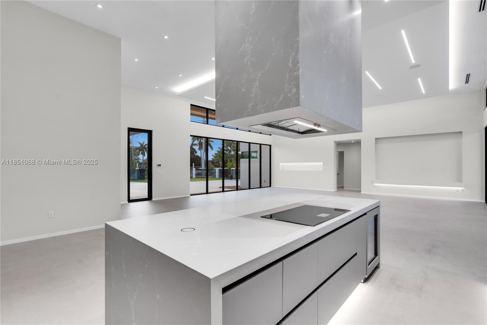 SWEETWATER ESTS SUB - Residential