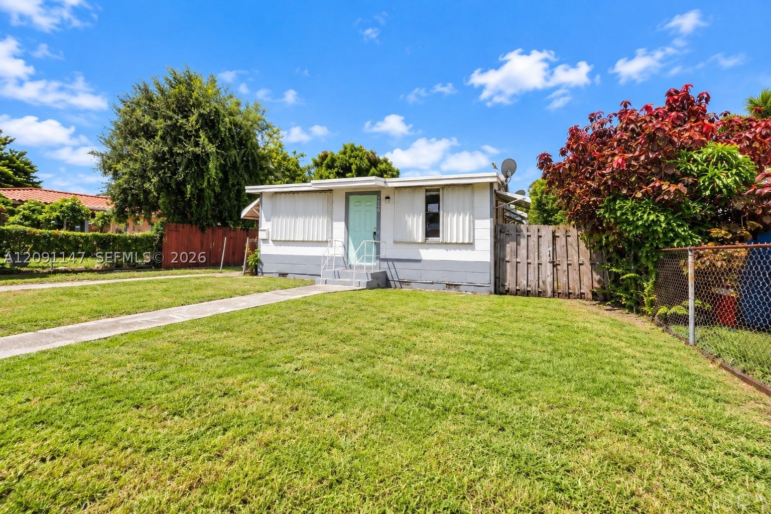 526 NW 44th Ave