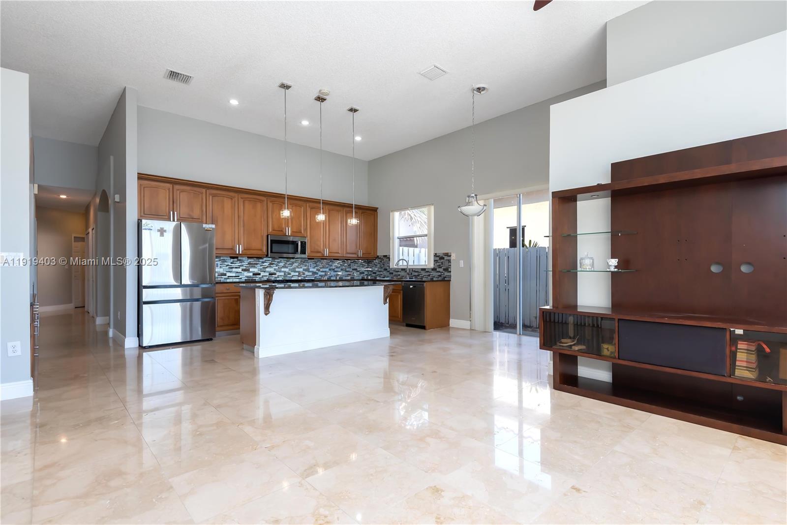 REPLAT OF COUNTRY LAKES - Residential