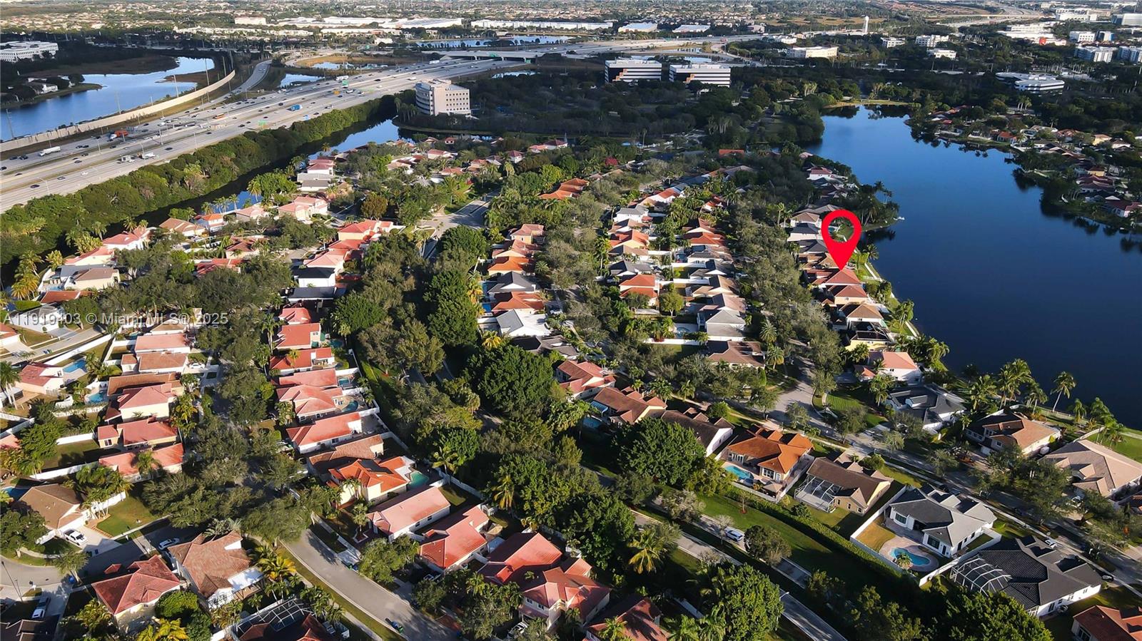 REPLAT OF COUNTRY LAKES - Residential