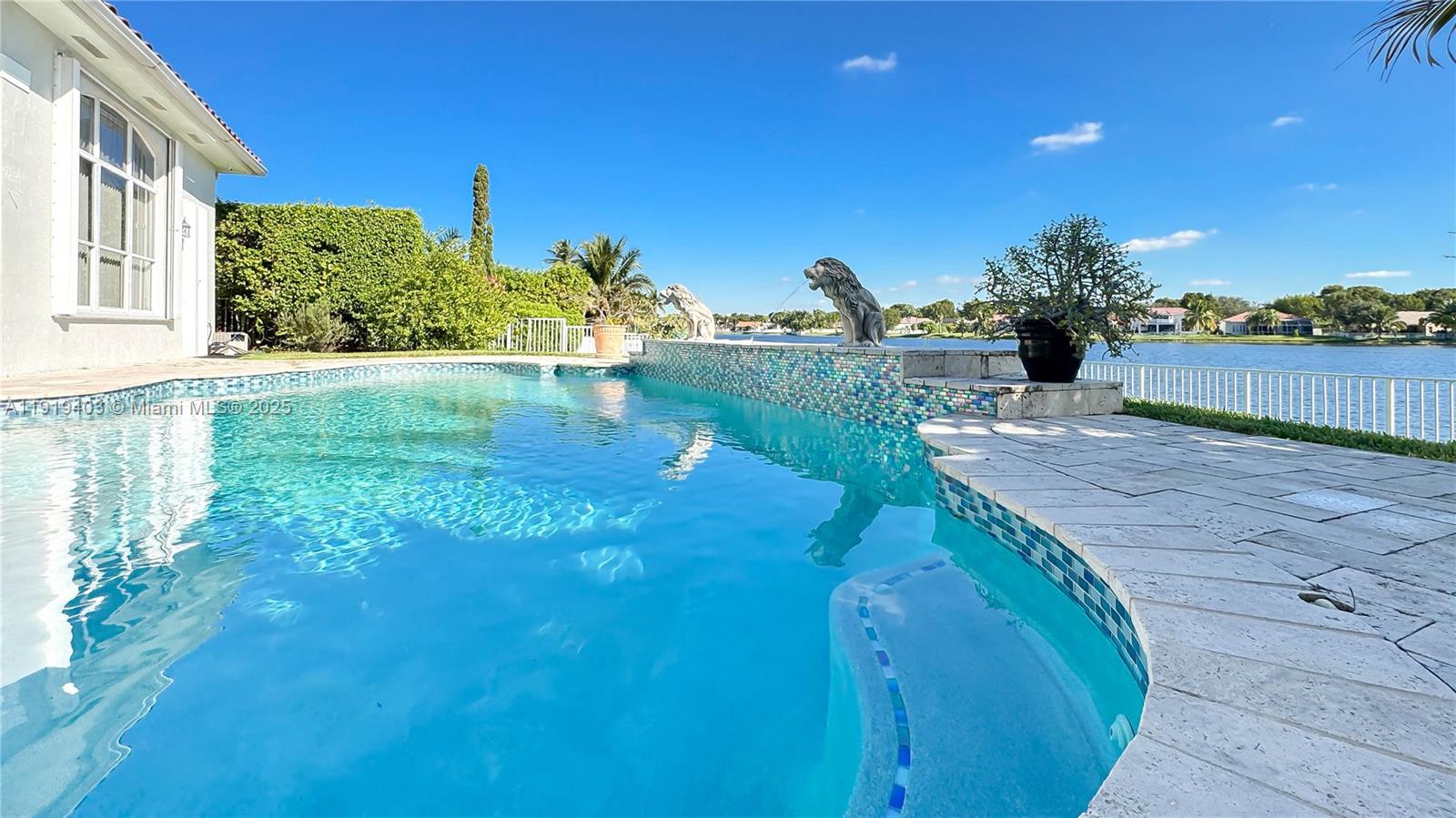 REPLAT OF COUNTRY LAKES - Residential