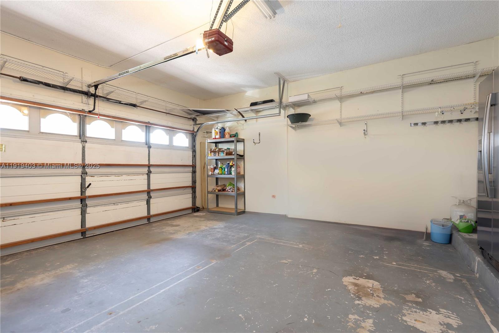 REPLAT OF COUNTRY LAKES - Residential