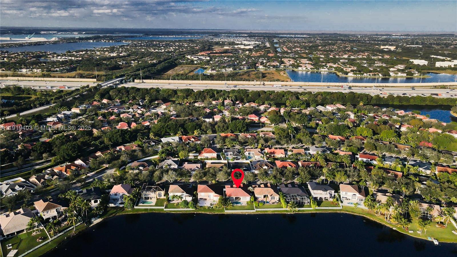 REPLAT OF COUNTRY LAKES - Residential