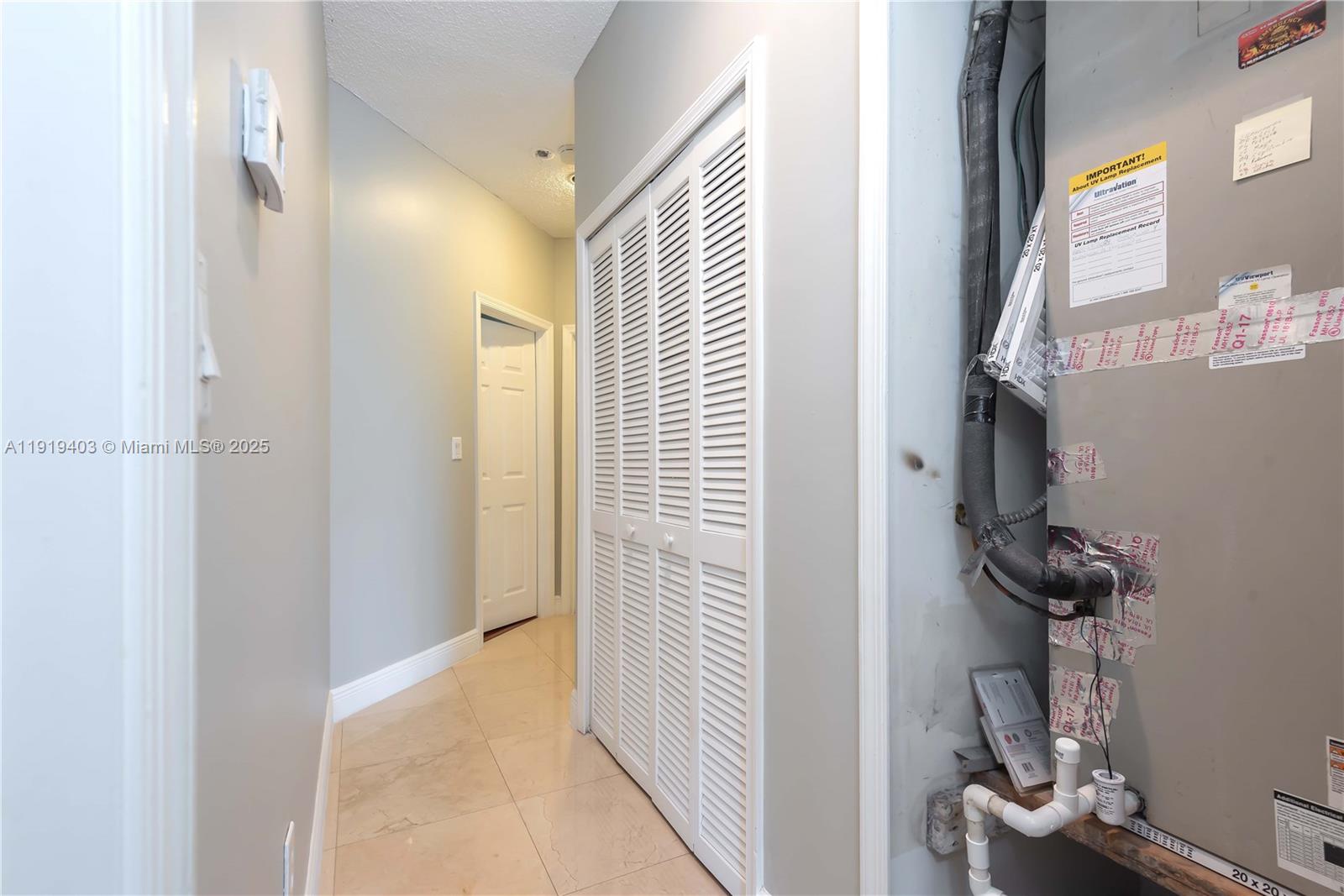 REPLAT OF COUNTRY LAKES - Residential