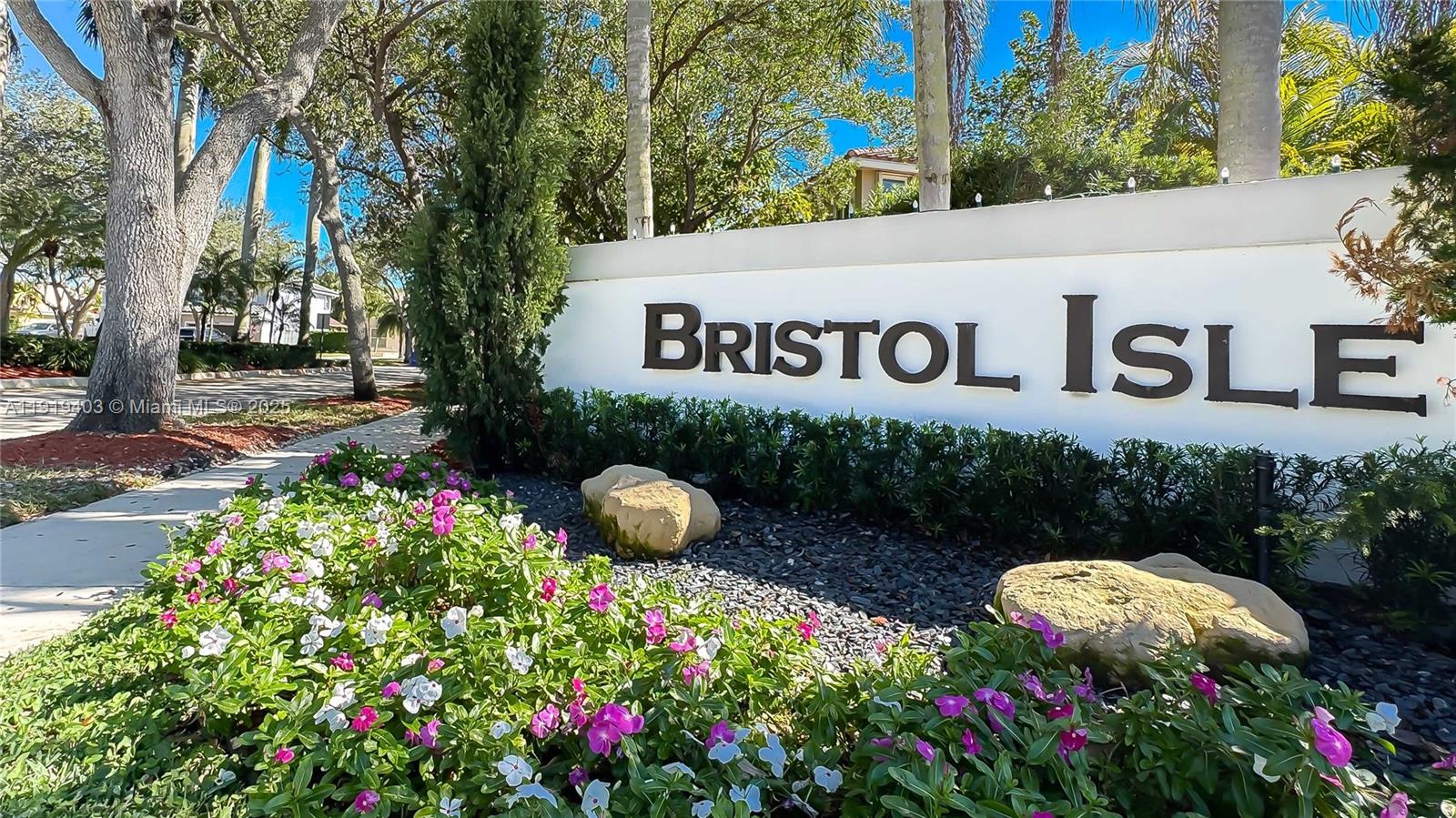 REPLAT OF COUNTRY LAKES - Residential