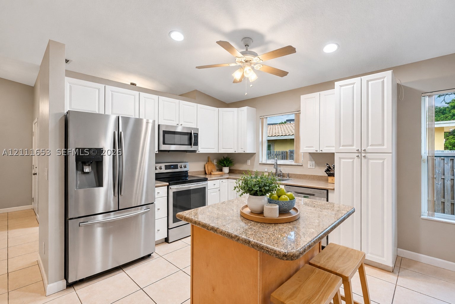 1042 NE 38th St