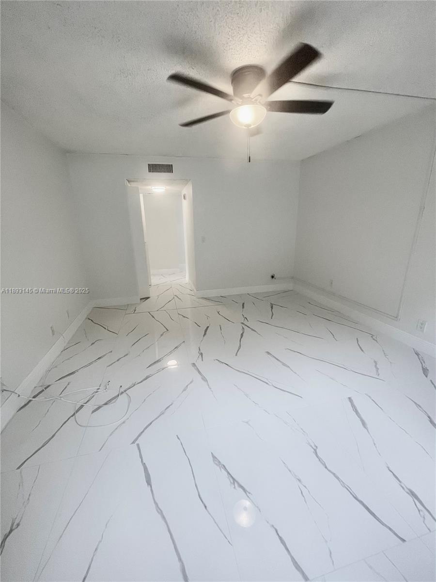 RACQUET CLUB APARTMENTS A - Residential Lease