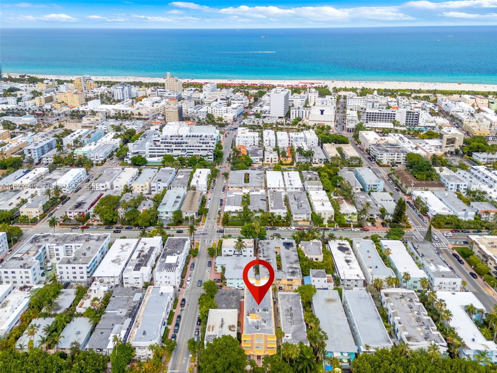 THE FLAMINGO CONDO - Residential