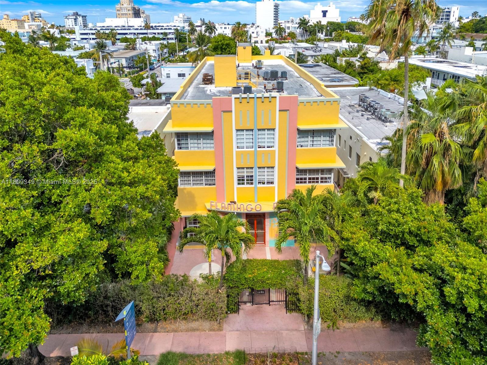 THE FLAMINGO CONDO - Residential