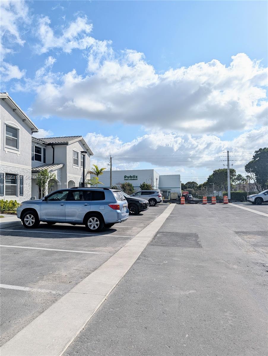 Le Jardine - Residential