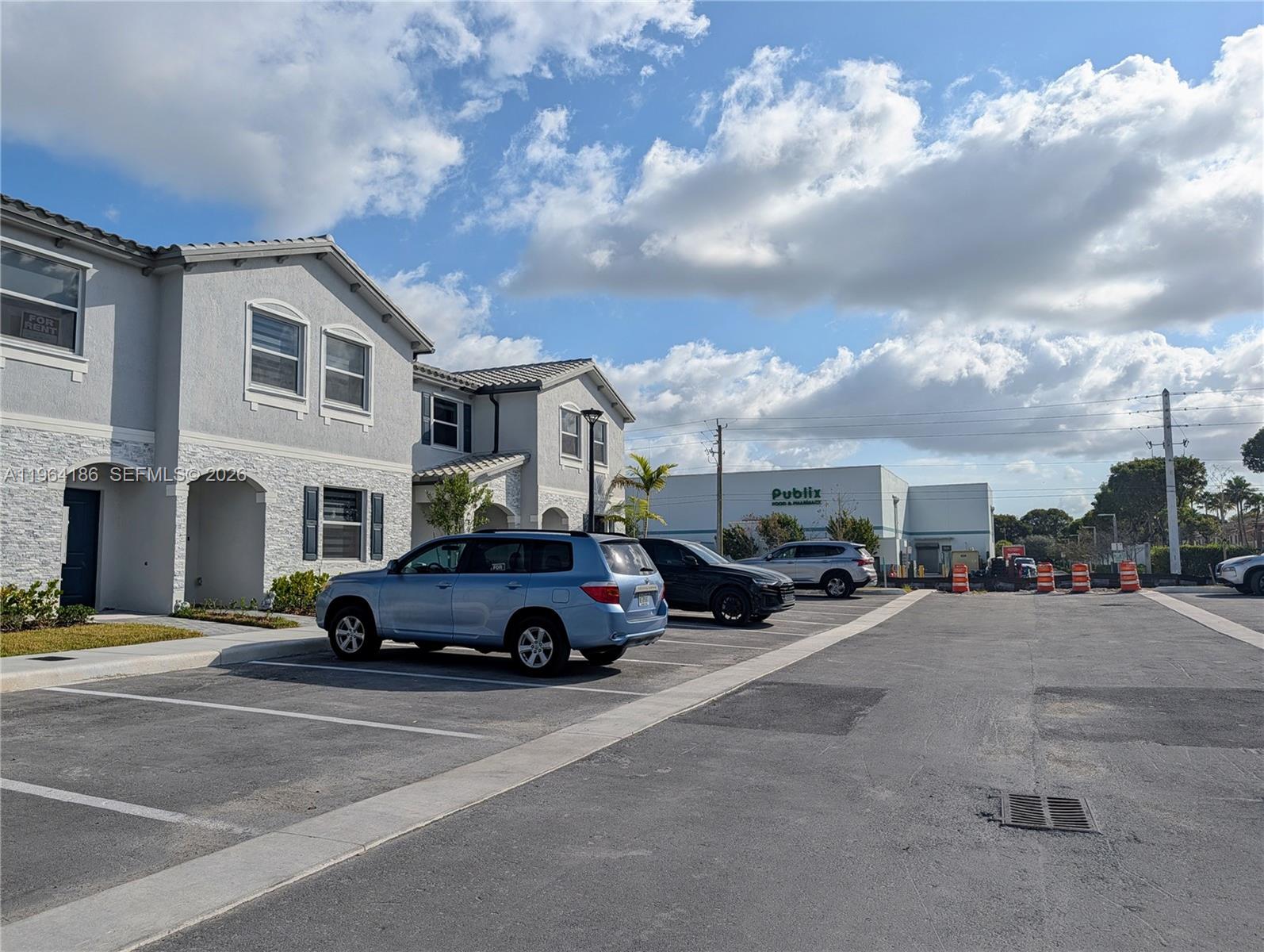 Le Jardine - Residential