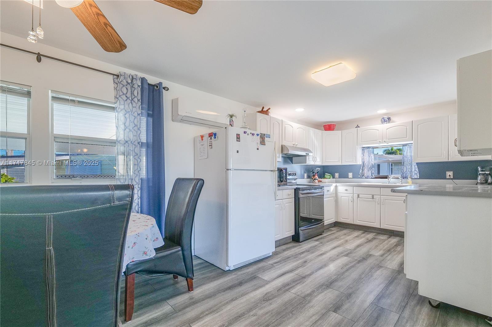 PARK CITY SEC TWO - Residential