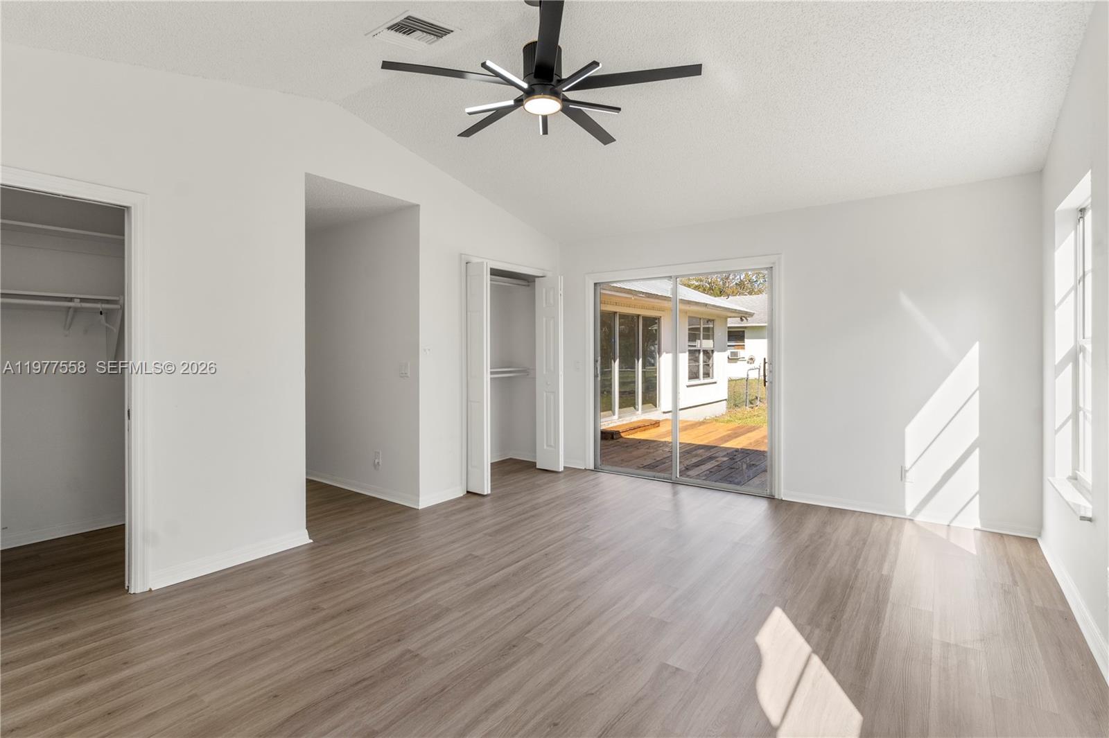 VERO BEACH HIGHLANDS UNIT - Residential