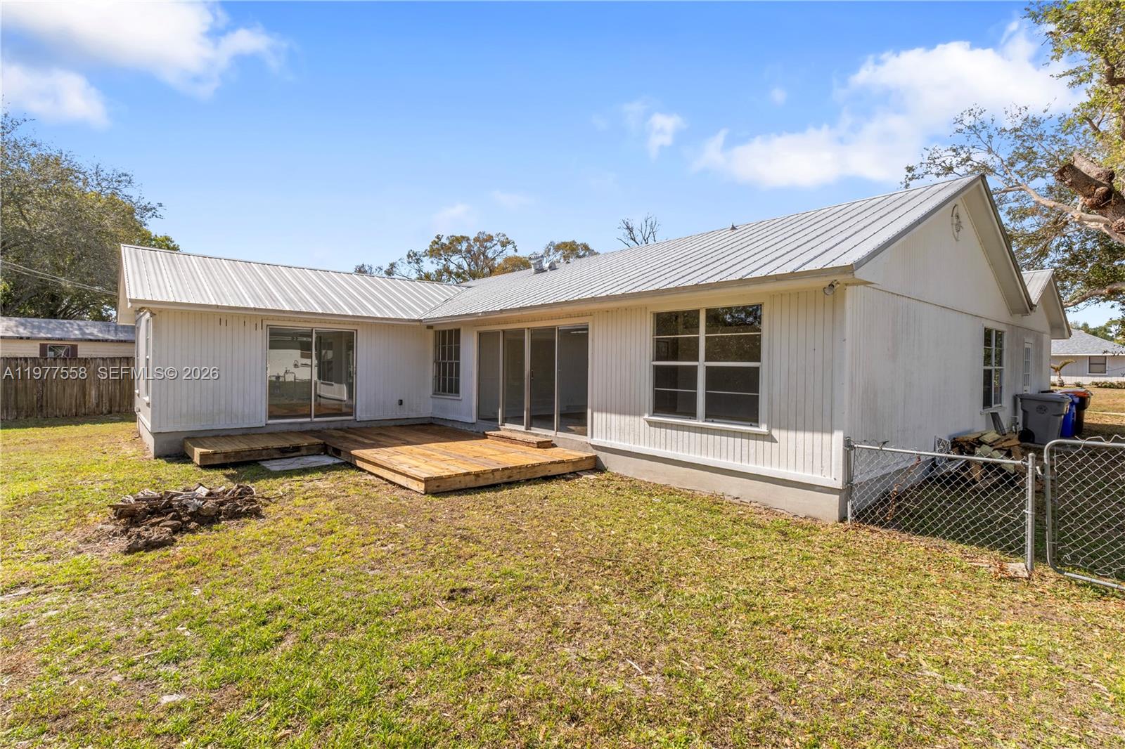 VERO BEACH HIGHLANDS UNIT - Residential