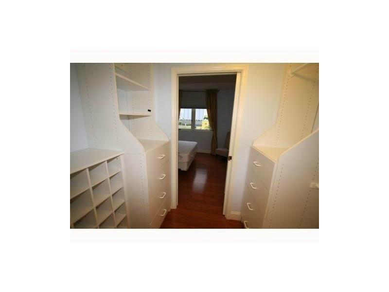 DIXIE GROVE RESIDENCES CO - Residential Lease