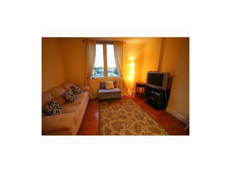 DIXIE GROVE RESIDENCES CO - Residential Lease