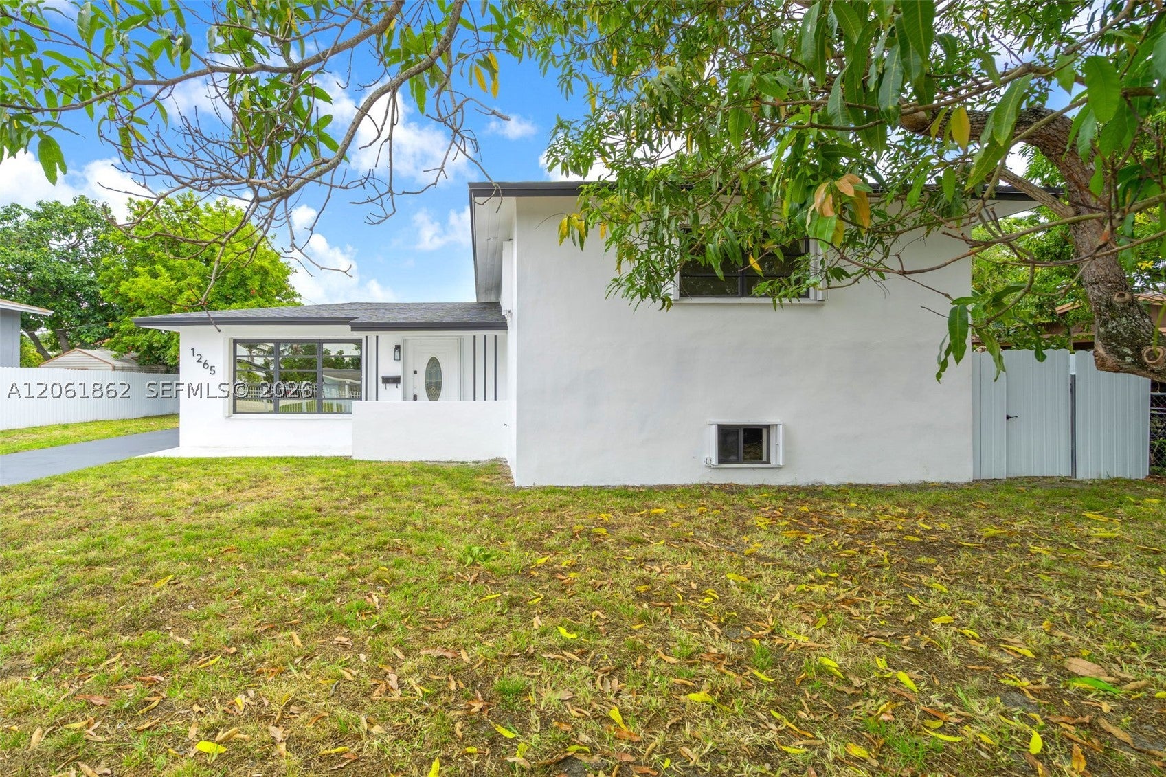 1265 NE 201st Ter, Miami FL 33179