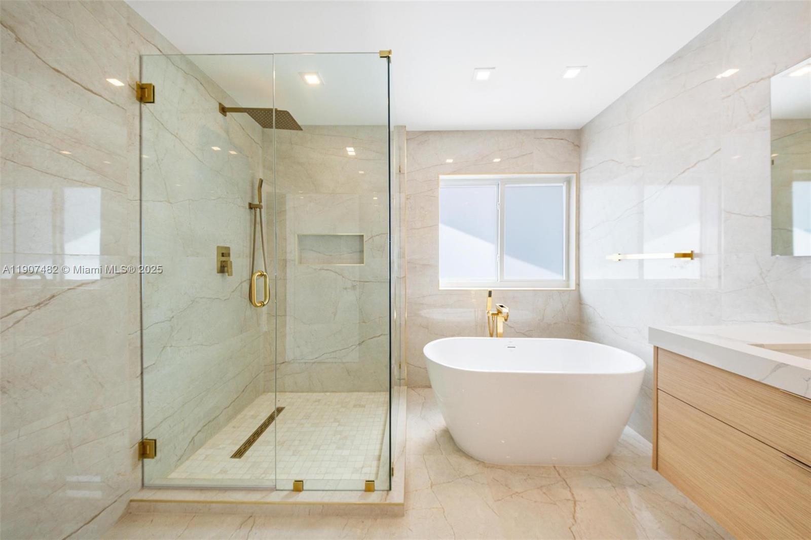 RIVIERA 1ST & 2ND ADDN AM - Residential Lease