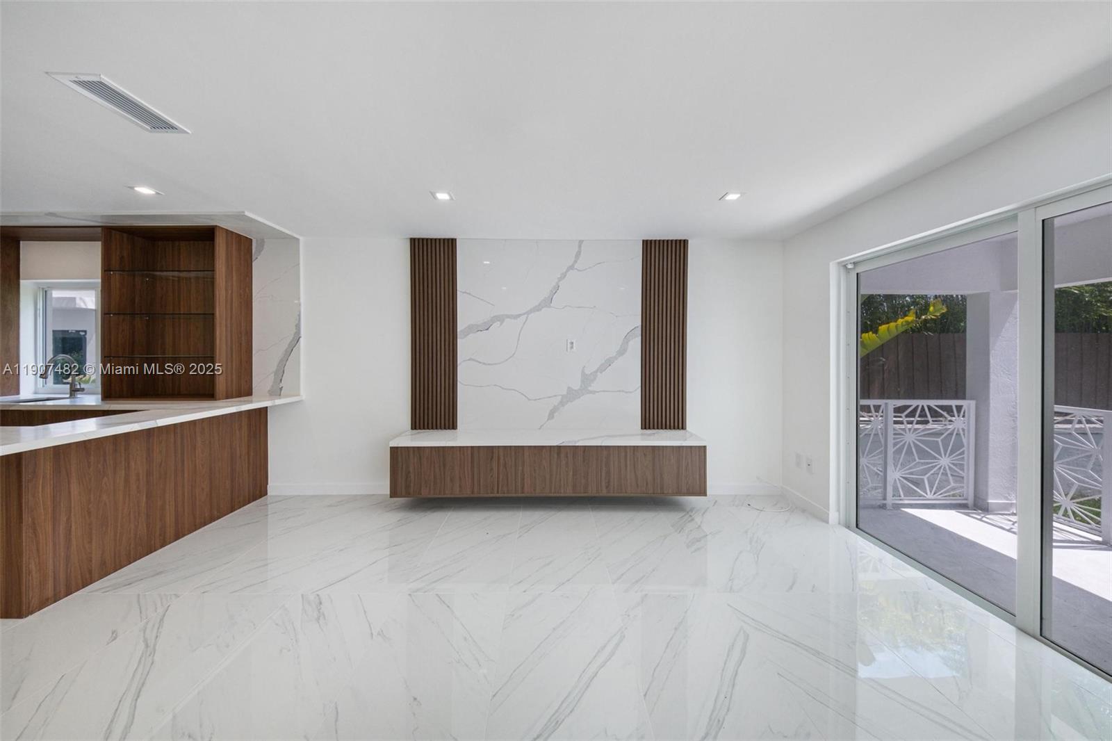 RIVIERA 1ST & 2ND ADDN AM - Residential Lease