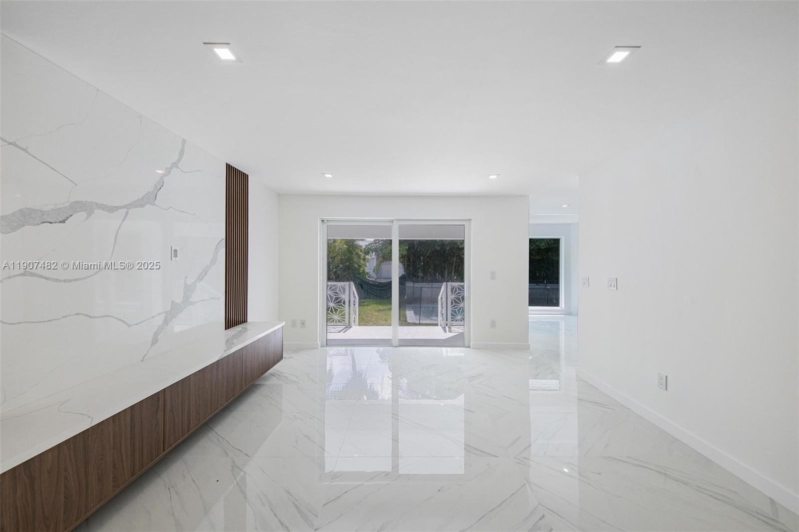 RIVIERA 1ST & 2ND ADDN AM - Residential Lease