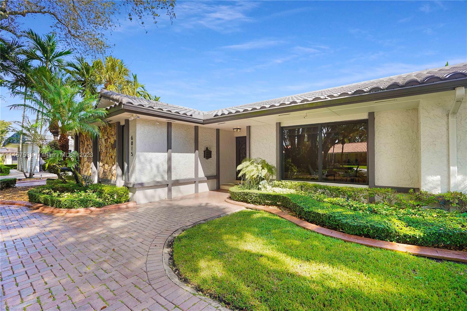 Property for Sale at 6815 Gleneagle Dr, Miami Lakes, Miami-Dade County, Florida - Bedrooms: 4 
Bathrooms: 3  - $1,775,000
