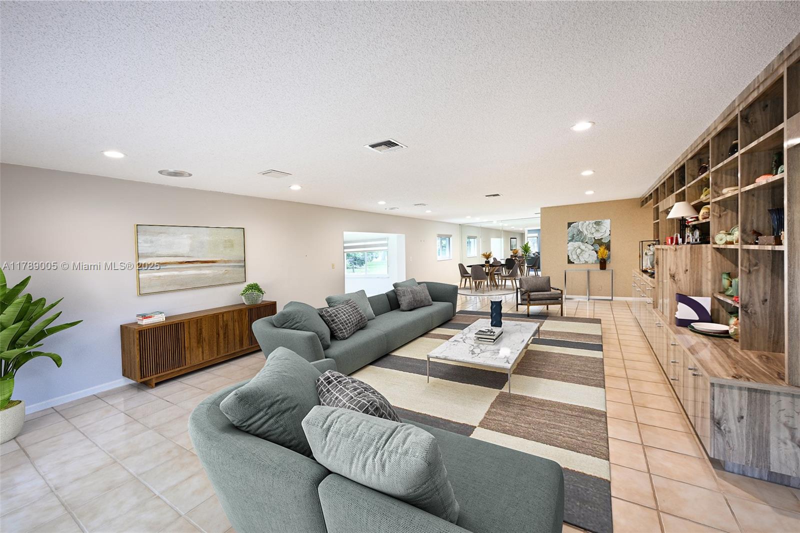 NO 81 PALM-AIRE COUNTRY C - Residential