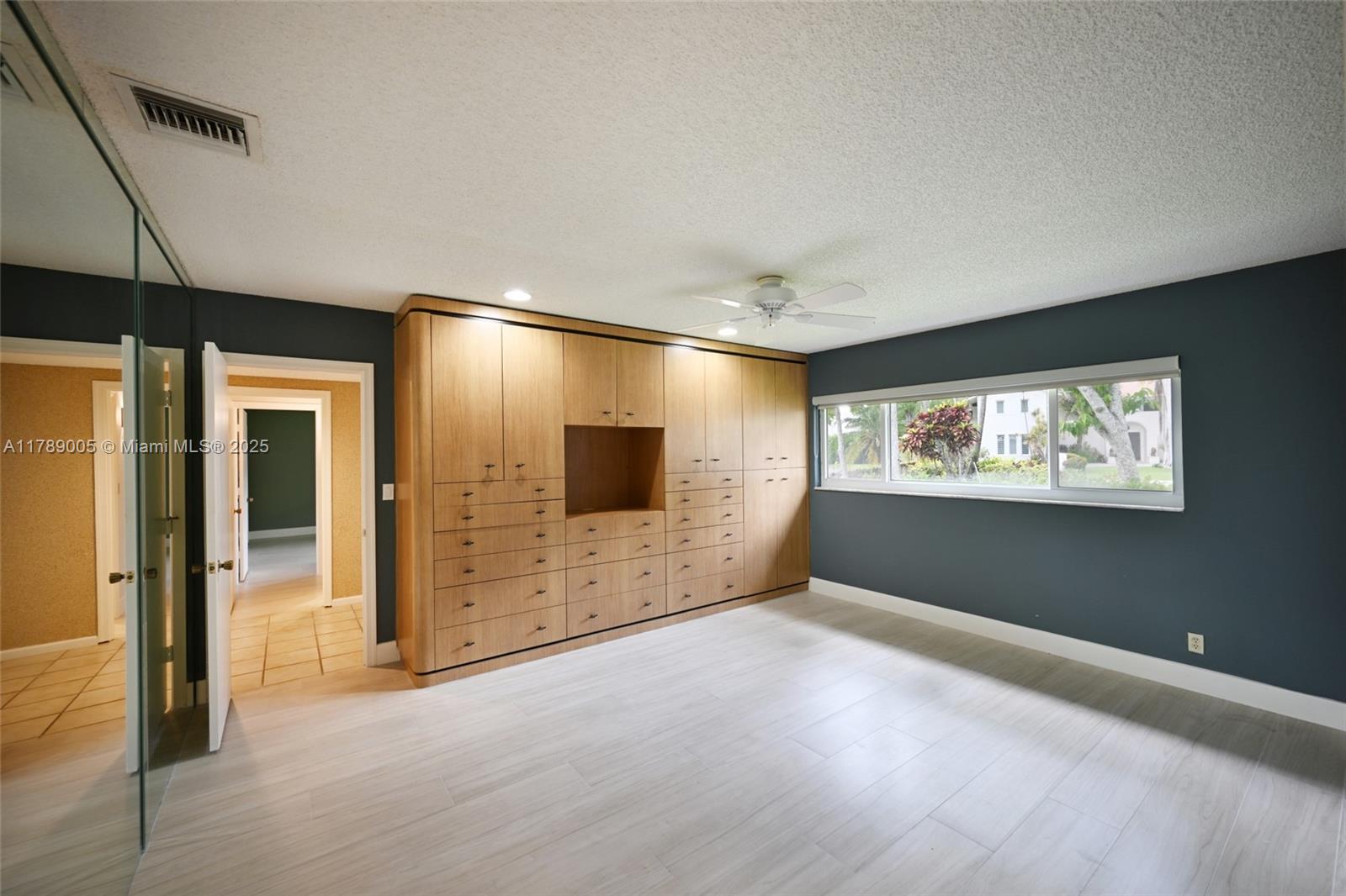 NO 81 PALM-AIRE COUNTRY C - Residential