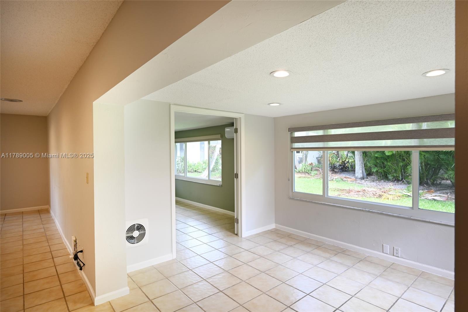 NO 81 PALM-AIRE COUNTRY C - Residential